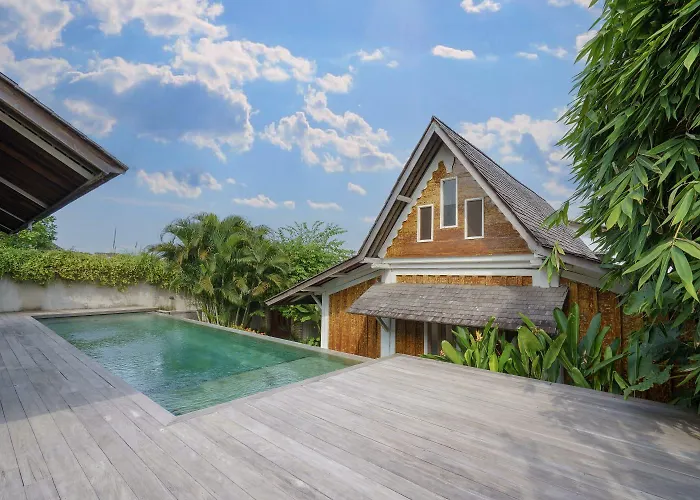 Umah Kayu Villa
