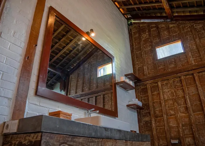 Umah Kayu Villa *