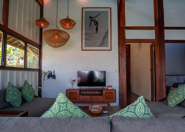Villa Umah Kayu *