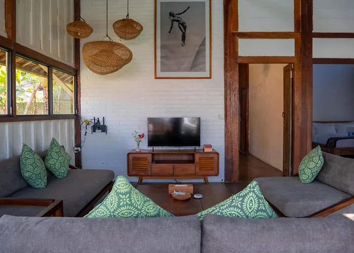 Villa Umah Kayu